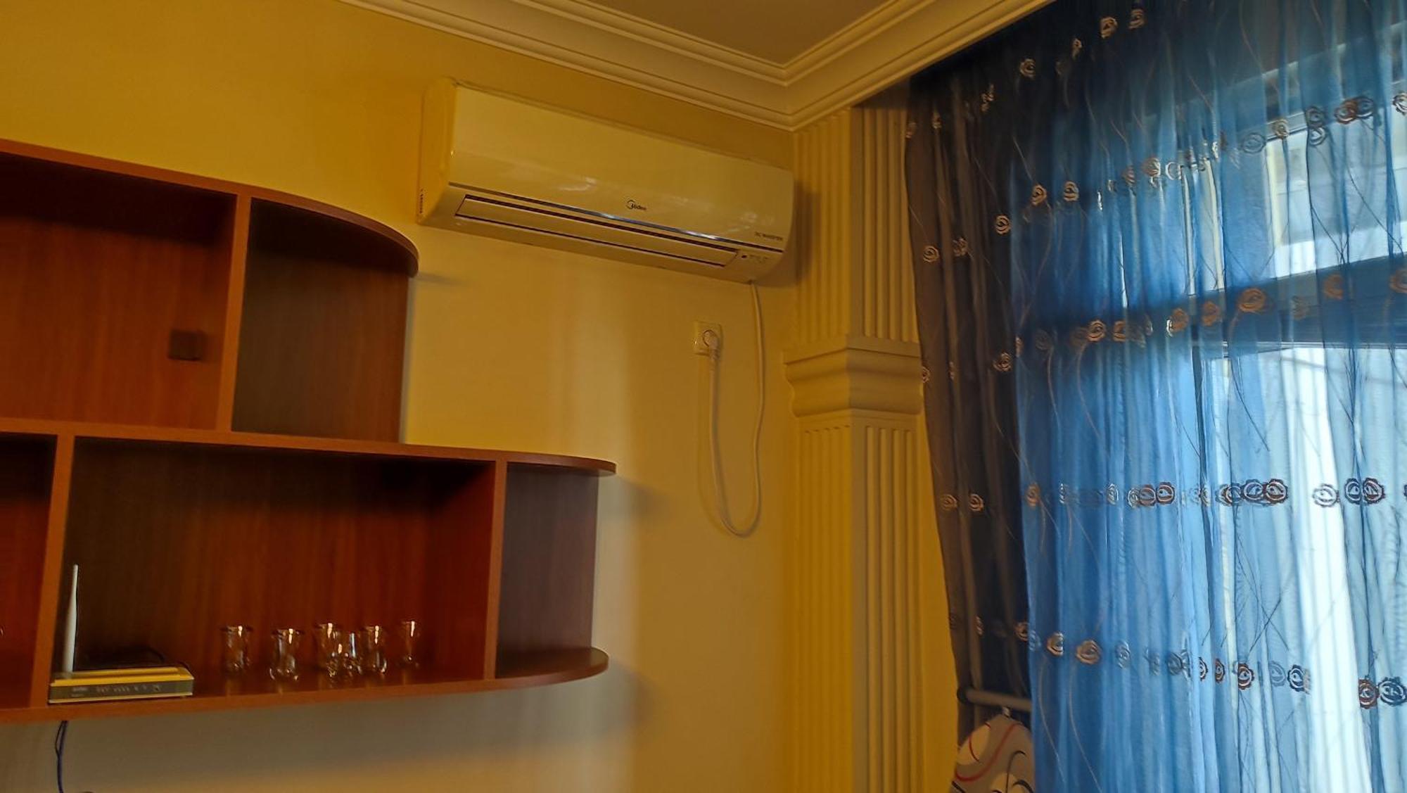 Gigi Apartments Batumi Exteriör bild