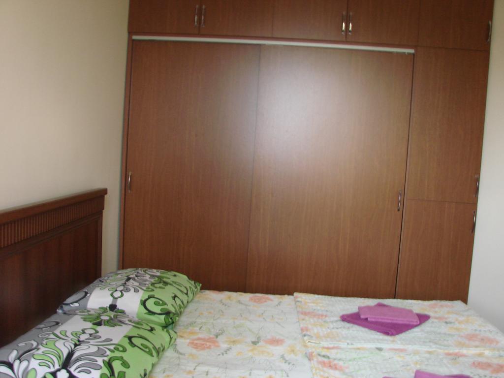 Gigi Apartments Batumi Exteriör bild