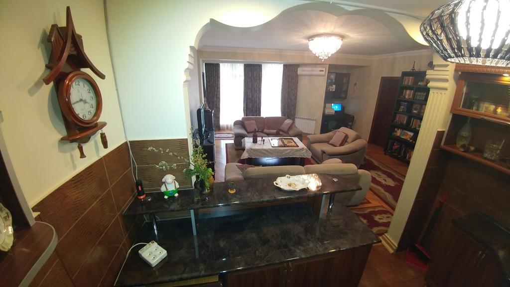 Gigi Apartments Batumi Exteriör bild
