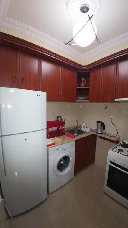 Gigi Apartments Batumi Exteriör bild